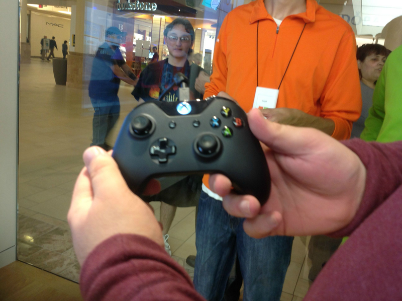 Illustration for article titled Xbox One Hands-On Impressions